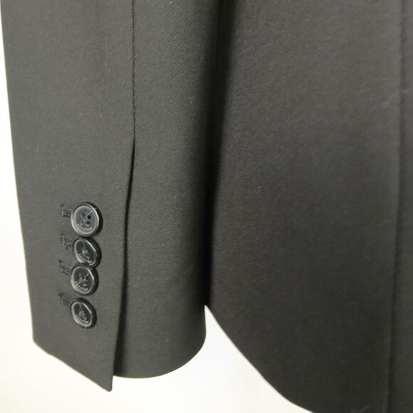 Aritzia Babaton SZ M NEW INDEX Blazer in Black Softly Structured Classic Fit - Picture 5 of 8